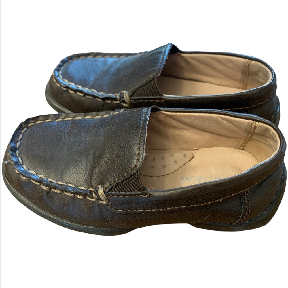 [Nordstrom] boys size 7.5 loafers